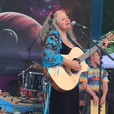circlesing Circle Singing with Lisi Sommer