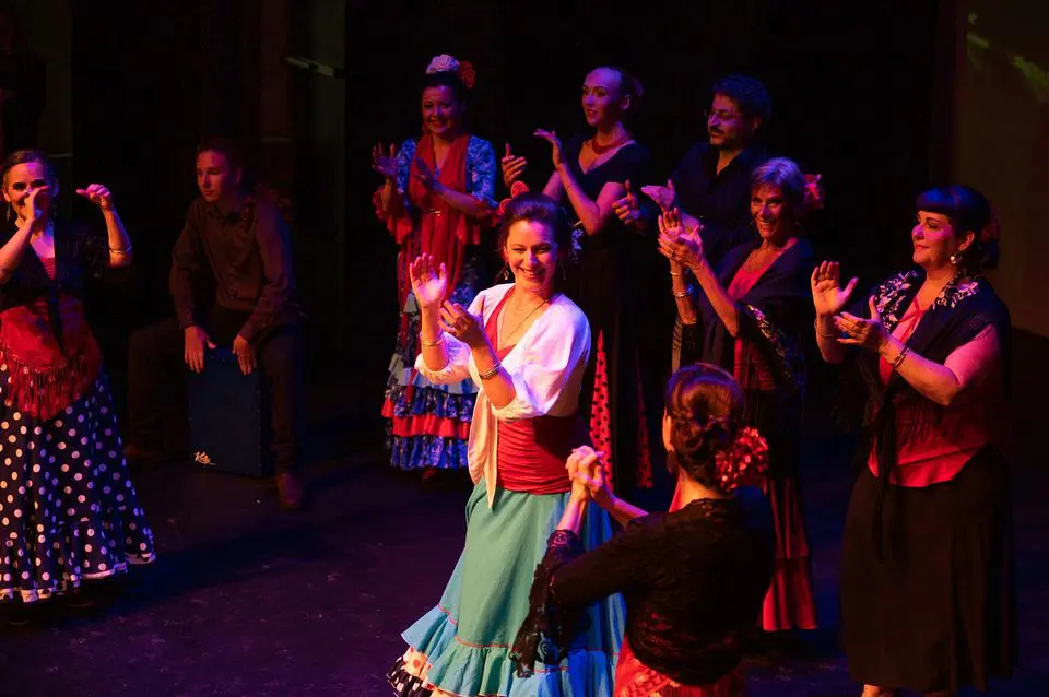 LasLlamadas Little Miss Higgins